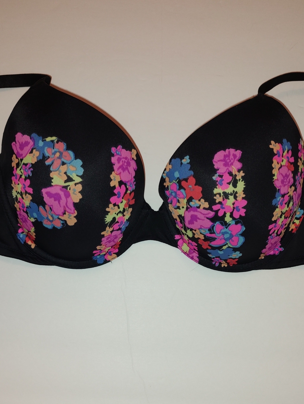 Pink Victoria Secret Black Flowered Lightly Padded Bra 38 B New Tags